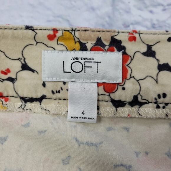 Loft Softly Sueded Floral Demure Pencil Skirt size 4 - Picture 4 of 7